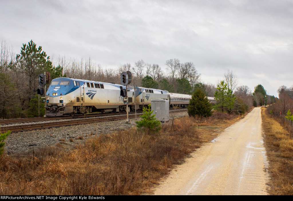 AMTK P42DC #176 on "Silver Star" No. 92